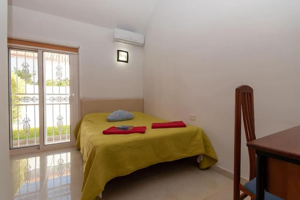 Villa Maya. Attractive Modern 4 Bedroom Villa Callao Salvaje